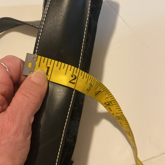 Cute little vintage Nine West date night bag with built in mirror ID card holder - Picture 9 of 9